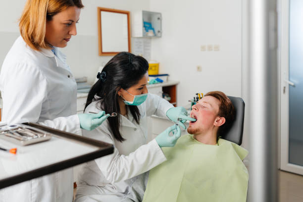 Best Emergency Dental Extractions in Berryville, TX